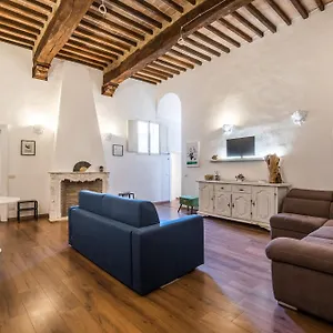 Appartamento Incantevole Banchi Di Sopra, Siena